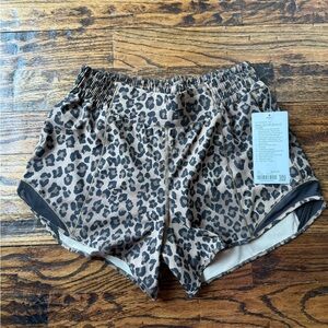 NWT! Lululemon Hotty Hot 4” Shorts